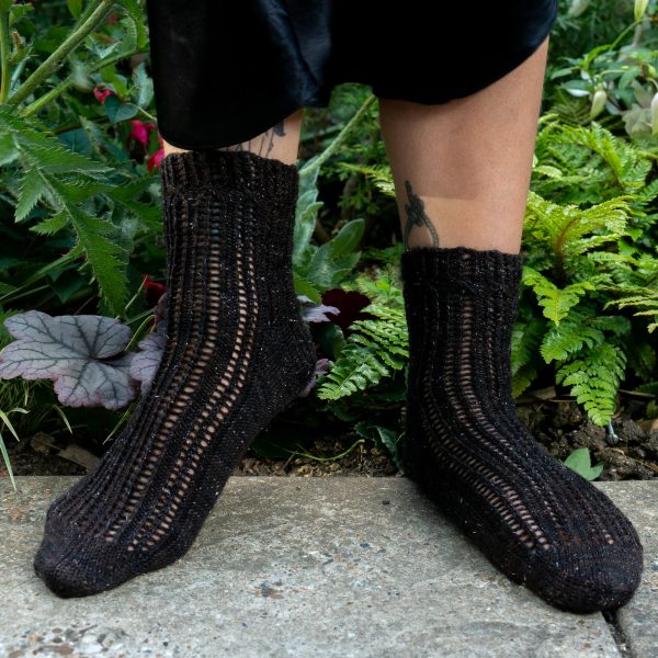 Lace ribbed summer socks goth-style knitting pattern
