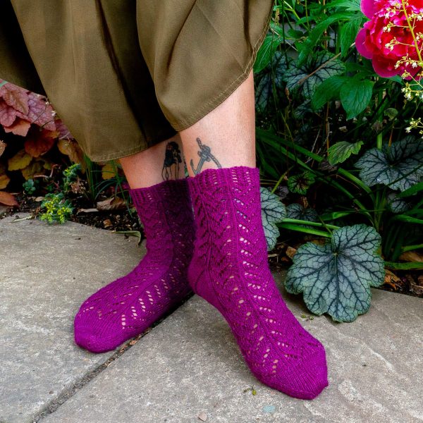 Pretty lace socks knitting pattern for hand-dyed yarn