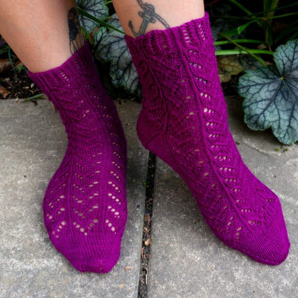 Pretty lace socks knitting pattern for hand-dyed yarn